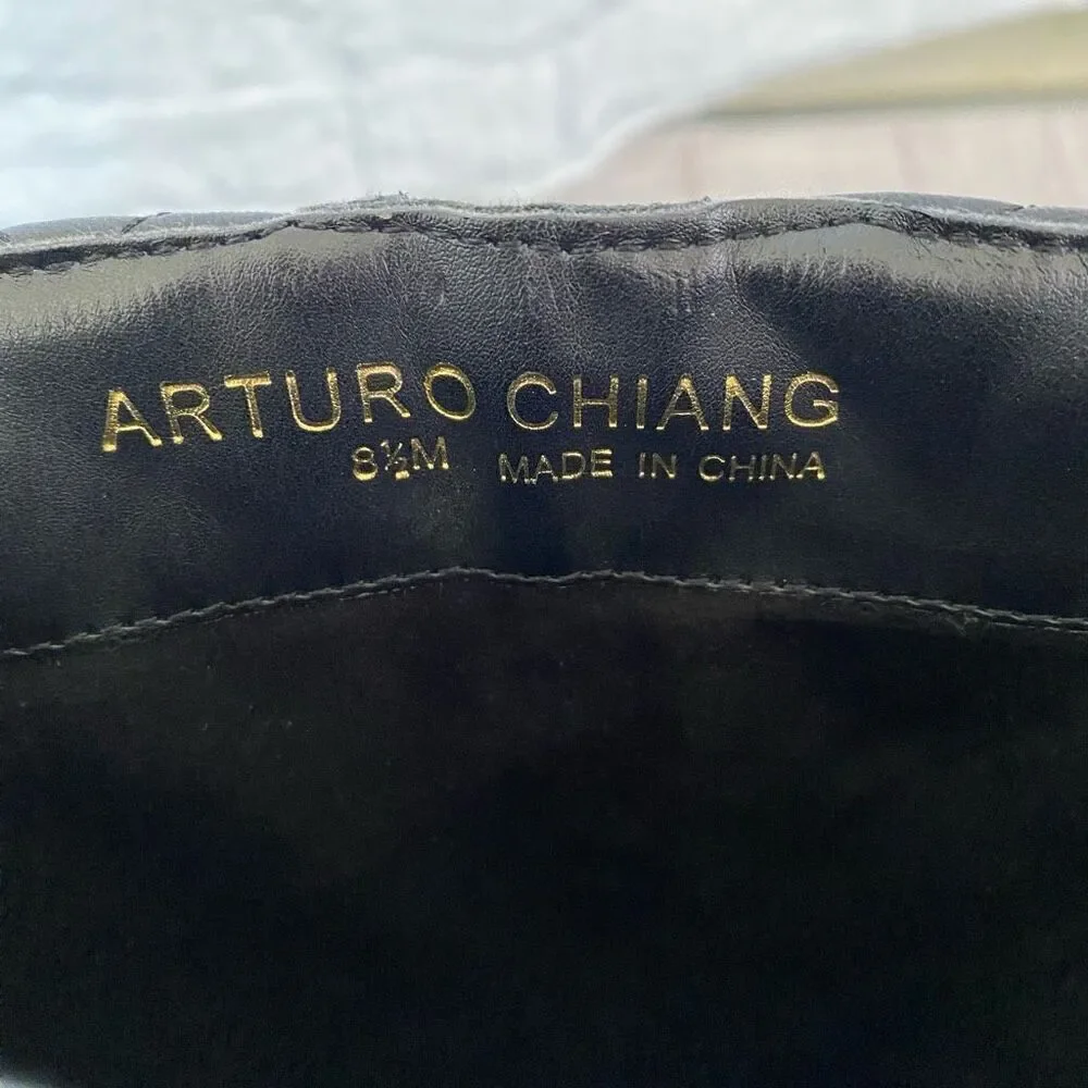 Arturo Chiang women 8.5 quilted tall riding boots with/side zipper black